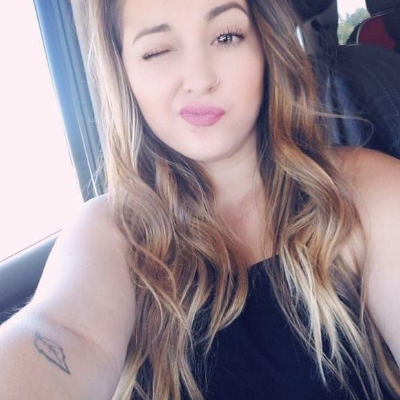 Meet your Posher, Shelby - Picture 1 of 1